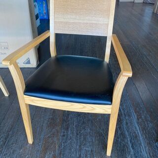 食卓7点セット！国産メーカー！16万円を39800円で販売します！人気の一品です！