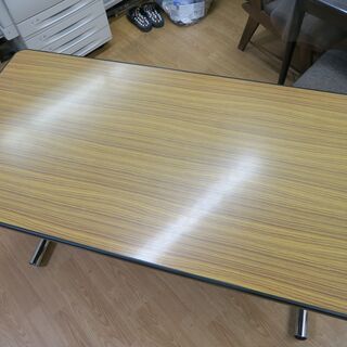 事務所で使っていたテーブル　150cm×75cm　高さ70cm