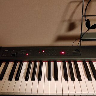 手渡し限定】電子ピアノ KORG D-1 スタンド・専用キャリーケース付き
