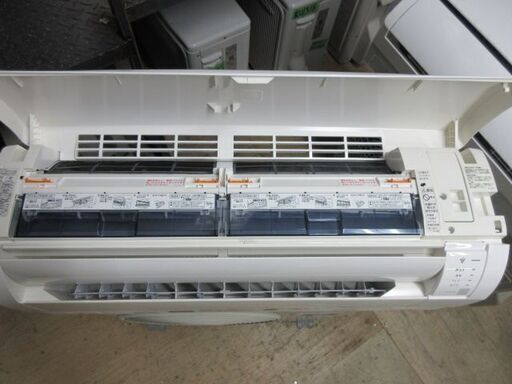 K01537　シャープ　中古エアコン　主に6畳用　冷2.2kw／暖2.2kw