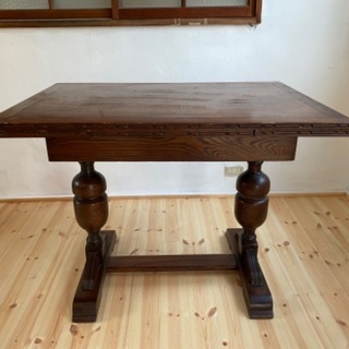 オーク材のイギリス製アンティークドローリーフテーブル