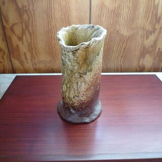 手作り風陶器花瓶３種