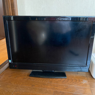 海外メーカーMEK製の32型液晶テレビ