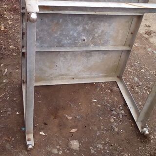 だいや？鉄作業台1メートルクラス2万円売りエンジン整備台重い物の台に