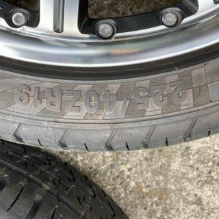 19インチ フーガ 225/40ZR19