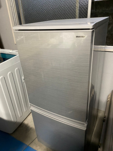 SHARP シャープ 冷凍冷蔵庫 2018年製 SJ-D14D-S 137L 冷凍46L 冷蔵91L つけかえどっちもドア シルバー