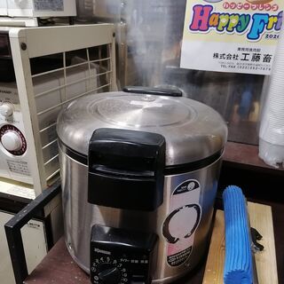電気炊飯器