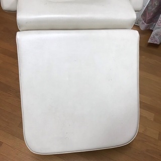 マツエク•マッサージ•エステチェアー（ベッド）