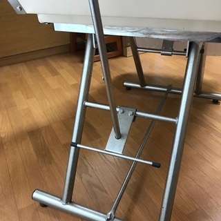 マツエク•マッサージ•エステチェアー（ベッド）