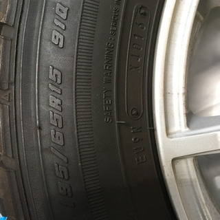 【中古】スタッドレスタイヤ　ホイール・タイヤセット(4本)
