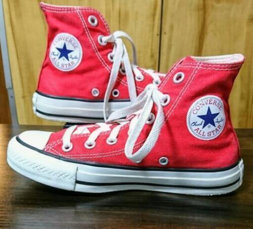 22 美品 コンバース 赤 ハイカット レディース スニーカー かず 北２４条の靴 スニーカー の中古あげます 譲ります ジモティーで不用品の処分