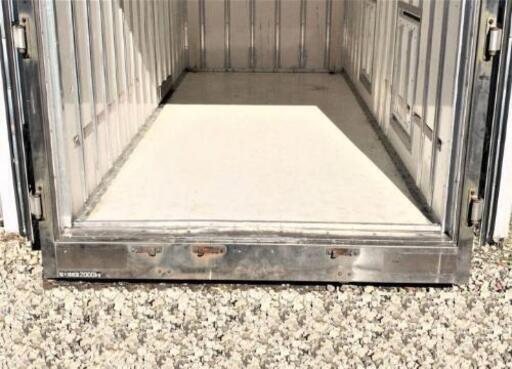 【横スライド扉・小扉2ヶ所あり】【3t車でも配送可】保冷コンテナ 長さ約435cm×幅185cm×高さ210cmくらい 四街道市発 配送可 横スライド扉・小扉2ヶ所あり】【3t車でも配送可】保冷コンテナ 長さ約