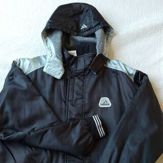 adidasのジャンバー