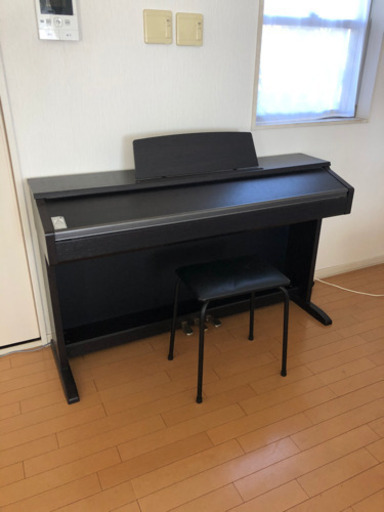 電子ピアノ　CASIO
