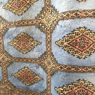 10/24  定価約50万円相当のお品🌟【パキスタン絨毯  】サイズ約250✖︎約200 パキスタンで織られた手織り絨毯です。 模様が立体的な仕上がりで肌触りがサラサラ滑らかなのが特徴👌