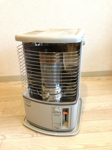 ポリタンク付き　トヨトミ　石油ストーブ  RS-H29G(W)