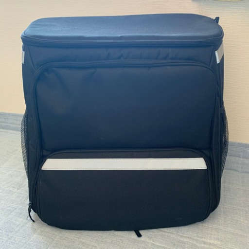 【公式】ウーバーイーツ　専用バッグ6,000円でお譲りします。