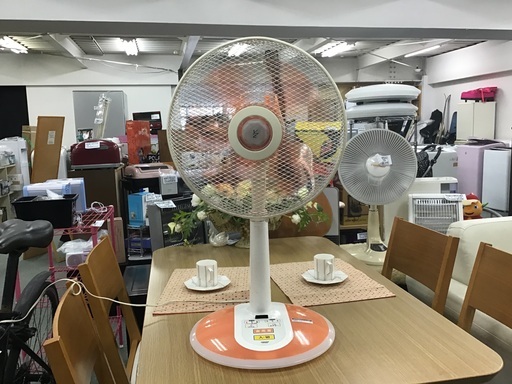【オレンジの羽が可愛い】YAMAZEN 扇風機