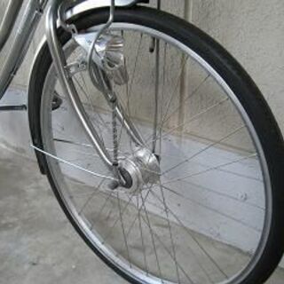 10/30日まで売り止めです〔中古〕丸石サイクル製２６インチ自転車（外装６段変速・ＬＥＤオートライト付）
