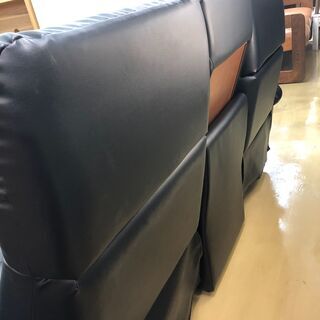 電動リクライニング　3人掛けソファー　ナフコ　レザー