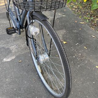 シティサイクル（美品） 27インチ オートライト Levezza fiore