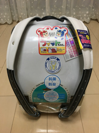 大幅値引き！【新品.未使用】ランドセル黒・背中牛革・クラリーノエフ