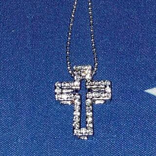 十字架のネックレス。新品です。