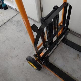 商談中。≪激安美品≫ハンドフォークリフト