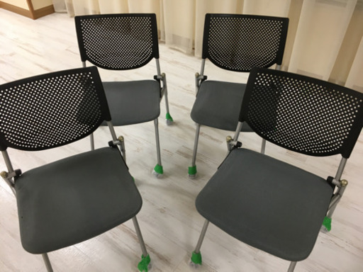 オカムラ製　プロスタックミーティングチェア4セット