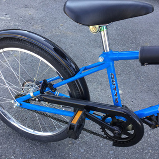 未使用　20インチ　GUTTY　BMX   20✖️1.75  ベル付き　電球ライト付き　後方反射板付き　カゴ付き　カギ無し　サイドスタンド付き　街乗り
