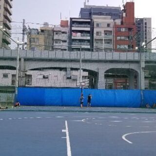 ☆バスケ初回開催☆新宿アルタ屋上　11/14　19:00-21:00