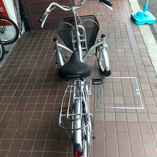 ブリヂストン ミンナ 前16インチ後20インチ三輪車 クリーンシルバー