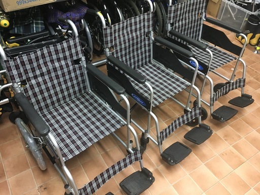 【売約済】車いす３台セット　介助式車いす 標準型　 NC-2CB 日進医療器　車椅子　車イス