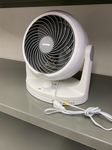 ＼格安でお譲りいたします！／サーキュレーター首振りタイプ1台⑩【港区赤坂】送風機 扇風機 アイリスオーヤマ