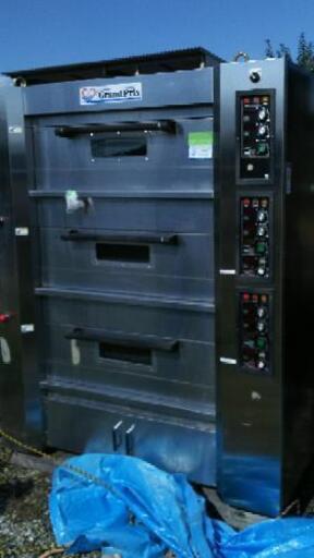 オークションで売れてしまいました。電気パン窯、発酵機？２台セット❗️