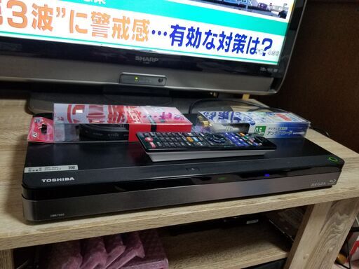 ☆トリプルチューナー・2TB HDD！REGZAブルーレイDBR-T660☆
