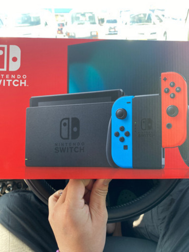スイッチ新型　中古美品