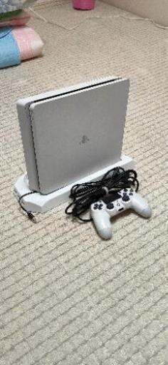 PlayStation 4 グレイシャー・ホワイト 500GB