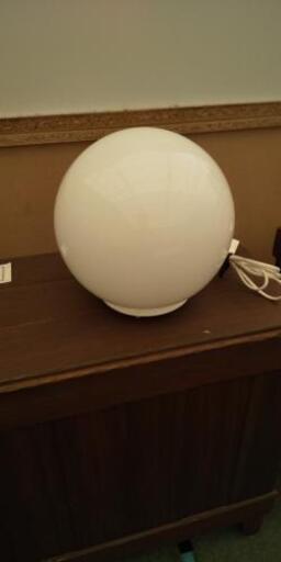 Hk372 Ikea テーブルランプ ボール型 Kagumam 貝塚の家具の中古あげます 譲ります ジモティーで不用品の処分 Hk372 Ikea テーブルランプ ボール型 Kagumam 貝塚の家具の中古あげます 譲ります ジモティーで不用品の処分