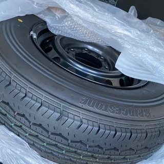 ⛄225/65R17❄️工賃込み！ハリアー、RAV4、NX、ヴァンガード 