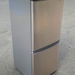 苫小牧バナナ】2019年製 シャープ/SHARP 137L 冷蔵庫 右開き SJ-D14E-N