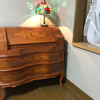 イタリア製象嵌模様ライティングデスク