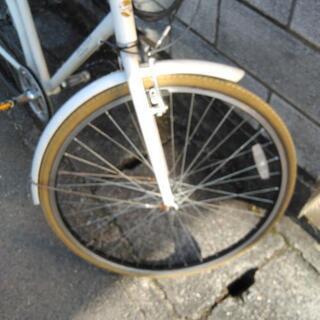 クロスバイク　白