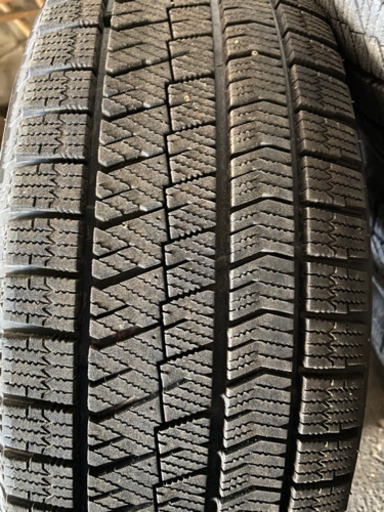 9.5山2019年製造225/60R17VRX2現行アルファードアルミ付
