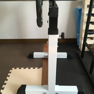 トレーニング器具　バーベル(直径28ｍｍ、160cm)、セーフティスタンド、20kgプレート×2、カラー×2