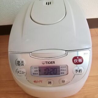 2013年製　タイガーマイコン炊飯ジャー 5.5合炊き　JBH-...