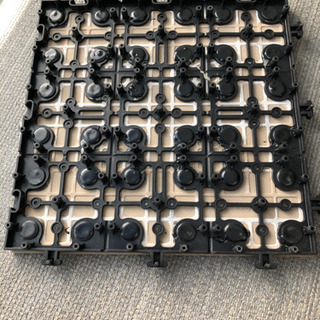 ベランダジョイント式タイルです！