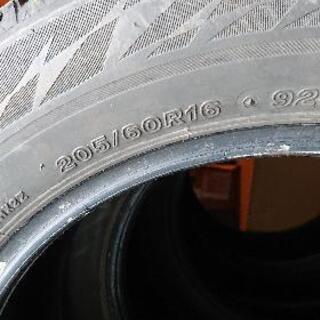 スタッドレスタイヤVRX2 205 60 16           