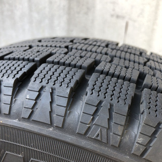 日産ノートe-POWER  アルミ付スタッドレス 4本セット
