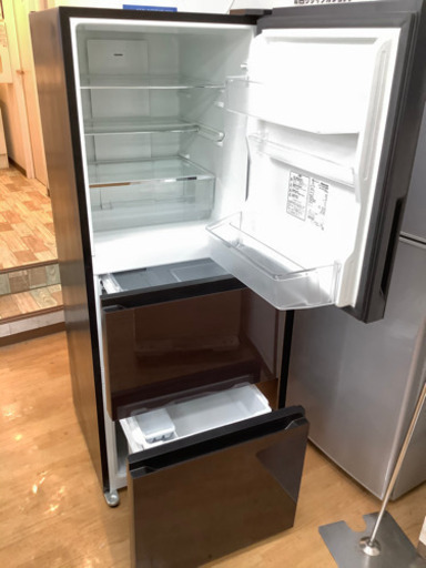 【取りに来れる方限定】Hisenseの3ドア冷蔵庫売ります！